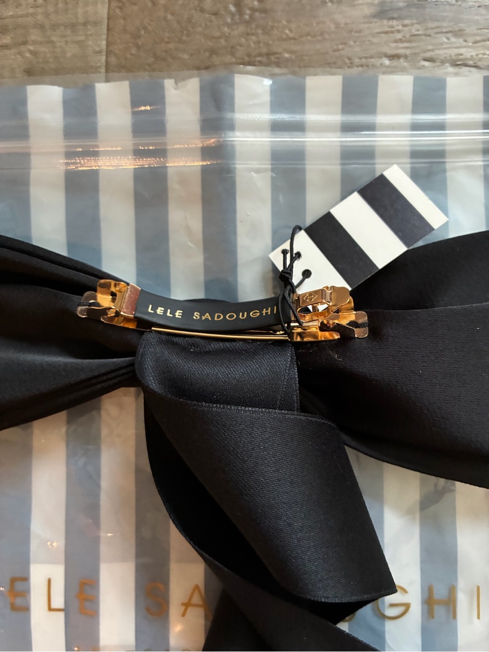 Lele Sadoughi Jane Bow Barrette Black Hair Clip Accessory - Picture 4 of 11